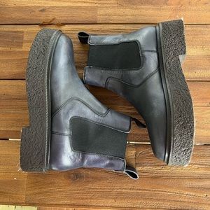 Free People Carmel Chelsea Boots Burnished Black sz 37